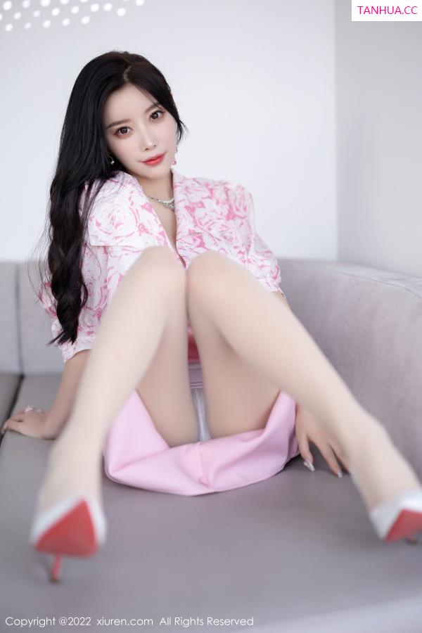 杨晨晨 sugar小甜心CC [XiuRen]高清写真图 2022.11.29 No.5927 杨晨晨Yome 美臀丝袜第16张图片